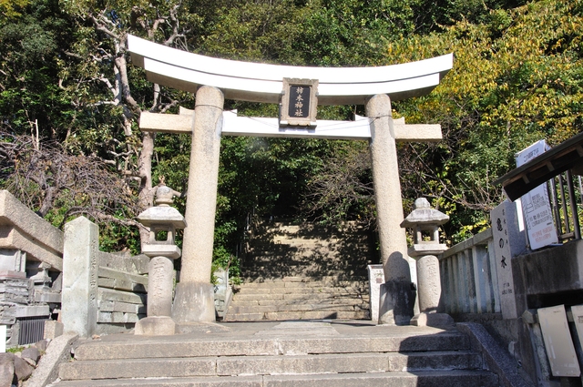 柿本神社の鳥居