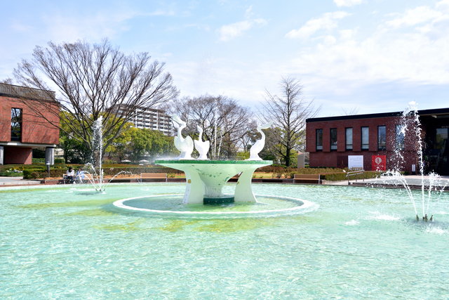 ペリカンの噴水（久留米市美術館）