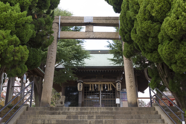 大歳神社（下関）の参道と鳥居