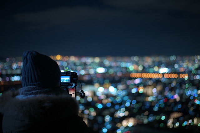 夜景を眺めているうちになんだか彼女ともいい雰囲気に