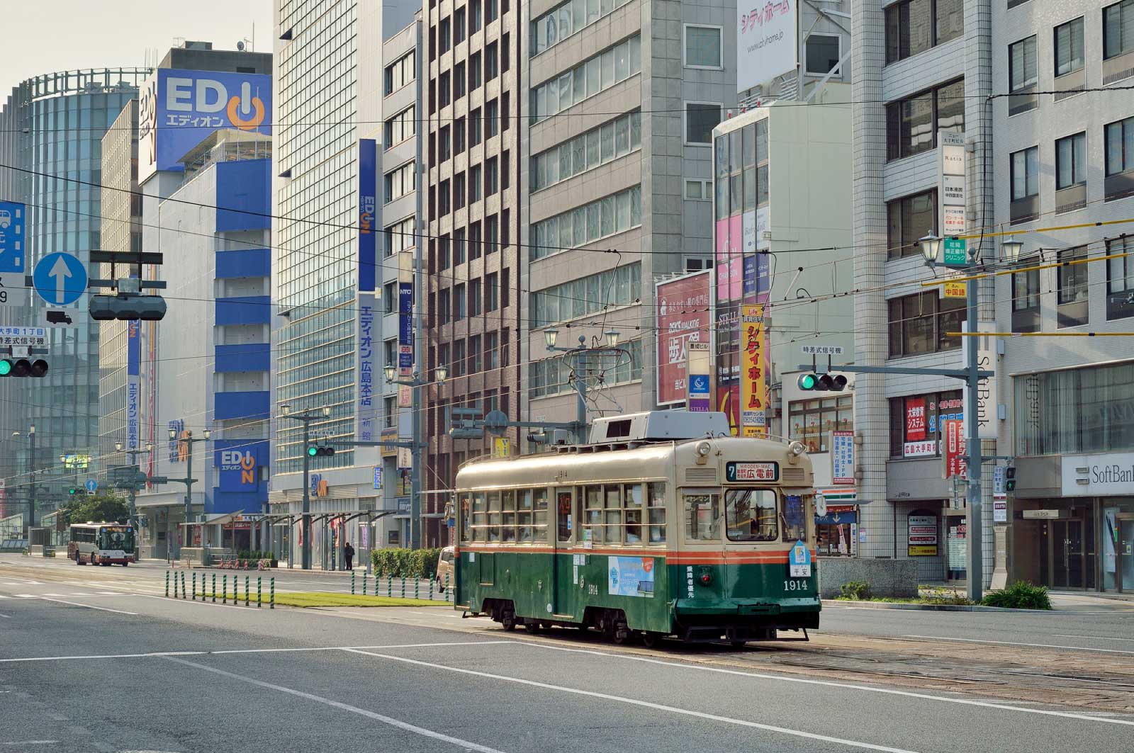 全国的に路面電車は現在では非常に少なくなっています