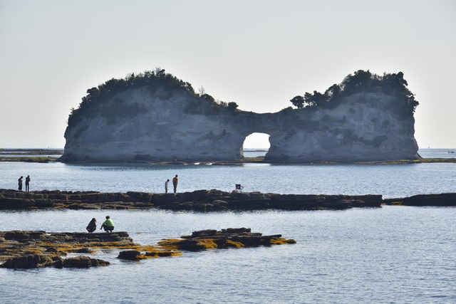 円月島