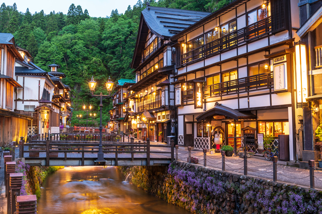 銀山温泉