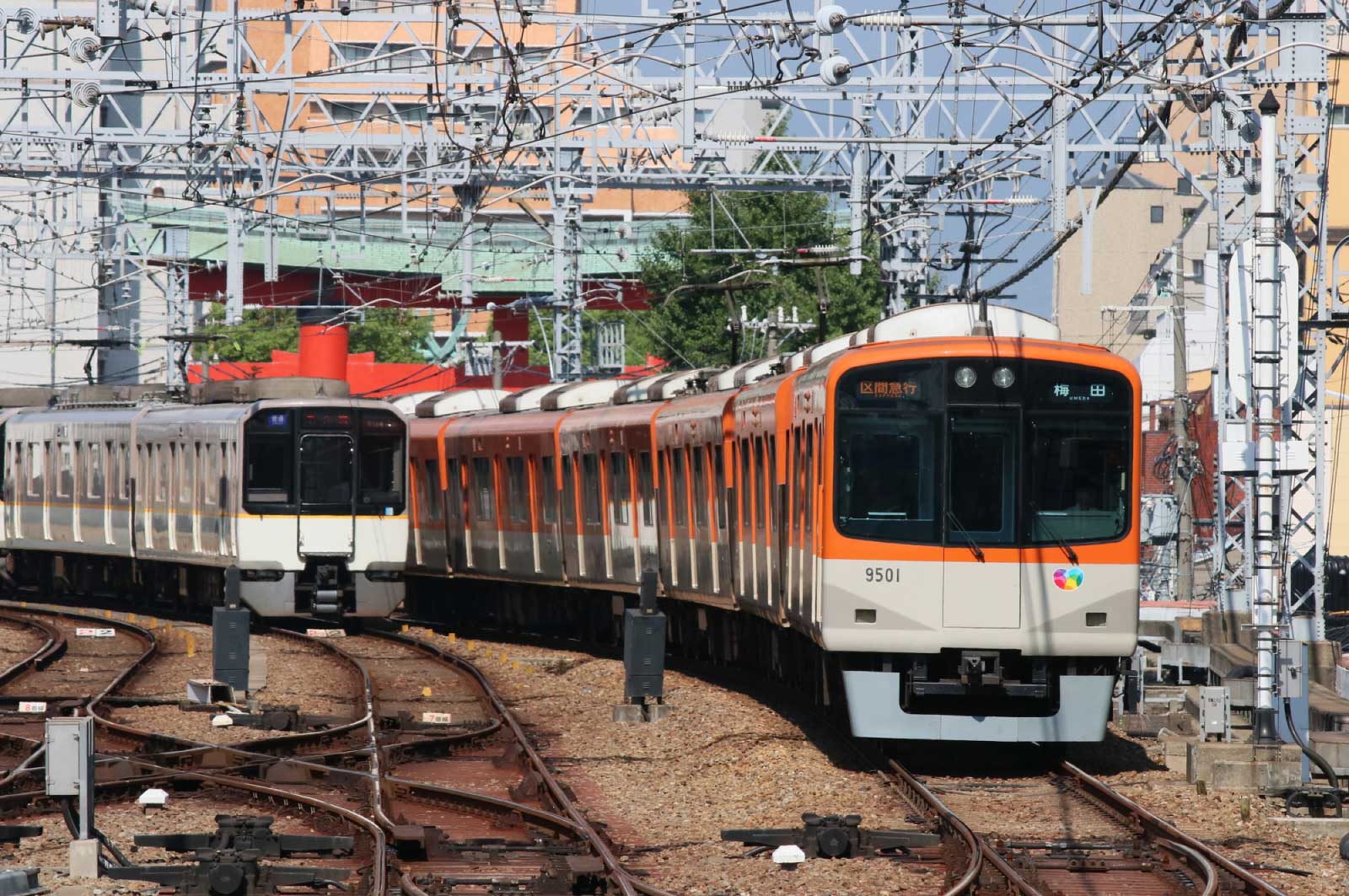 尼崎を走る阪神電車