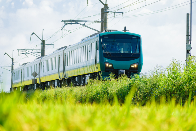 「五能線」は秋田県北部の東能代駅から、青森県の川辺駅をつなぐJR東日本の路線