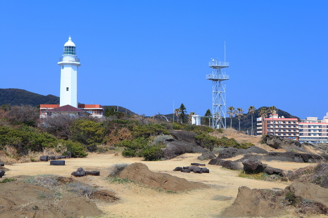 何度も修復された野島崎灯台