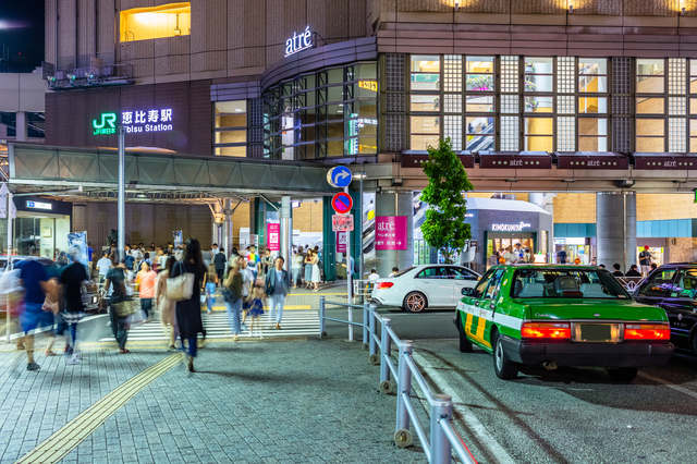 恵比寿駅前