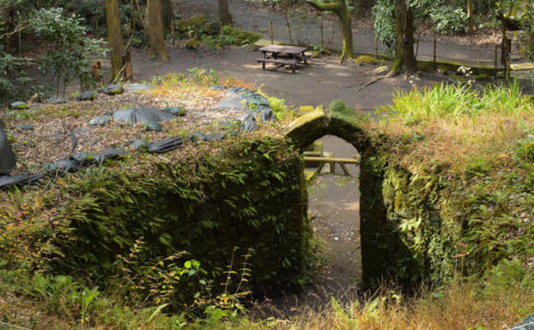 上から見た寺山炭窯跡