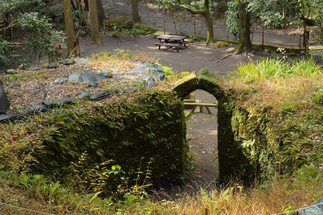 上から見た寺山炭窯跡