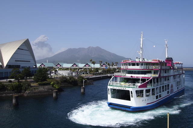 フェリーで桜島へ