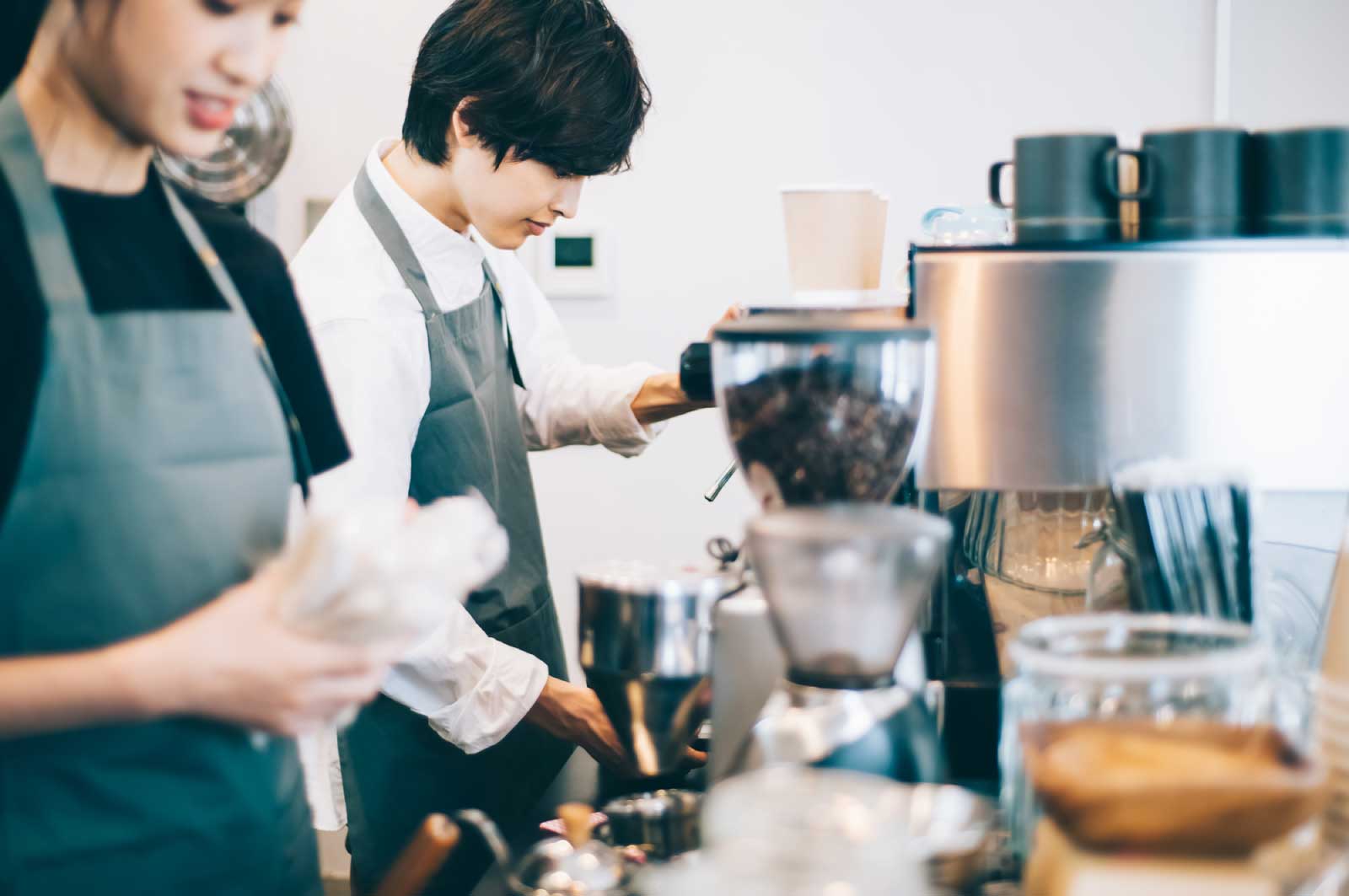 日本の街中って、ものすごくたくさんカフェがある