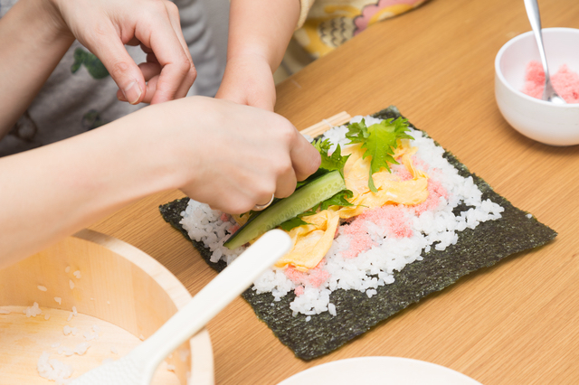 「お寿司握り」の体験教室