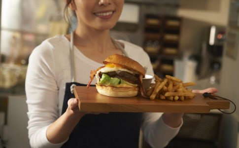 ハンバーガーショップの店員（国分寺）