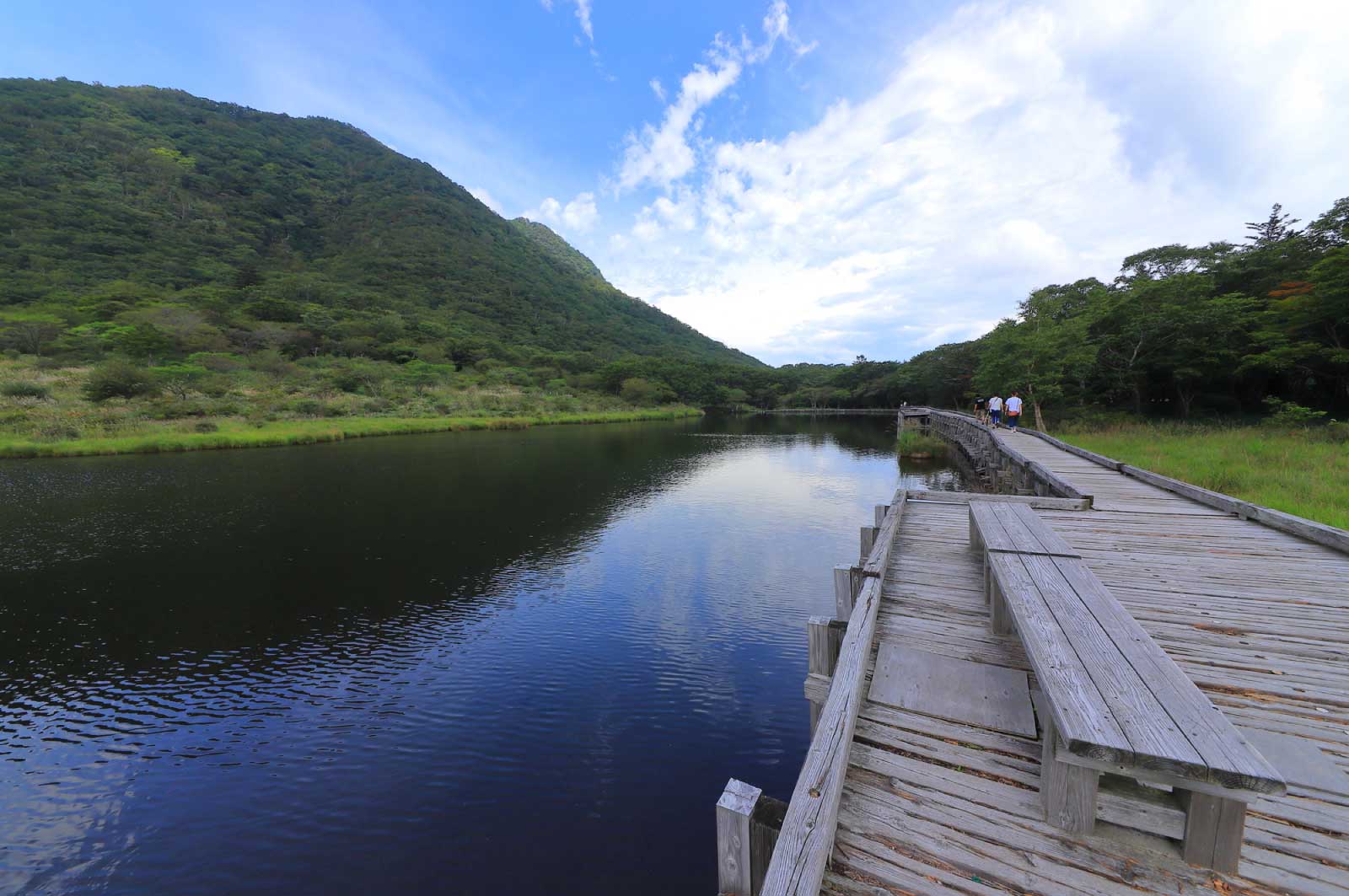 湖や沼など、水に関する自然スポットも充実