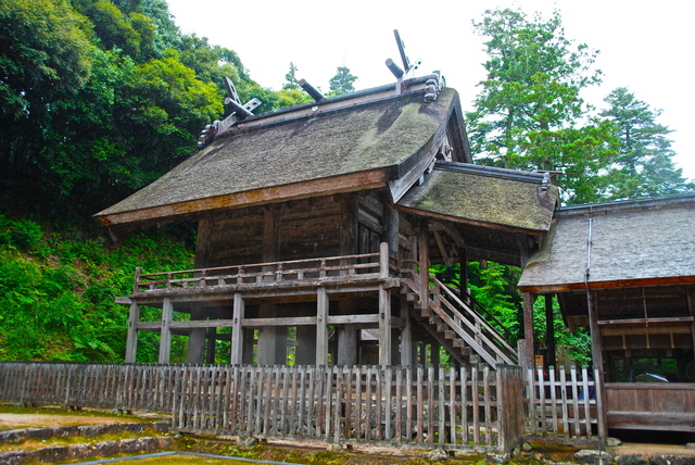 国宝の本殿（神魂神社）