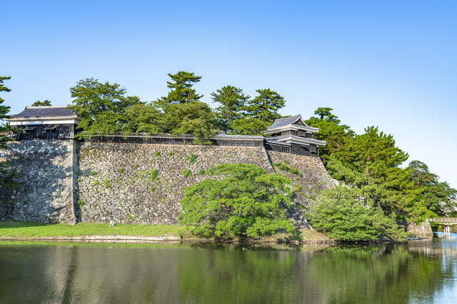 松江城の石垣