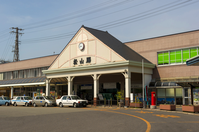 松山駅