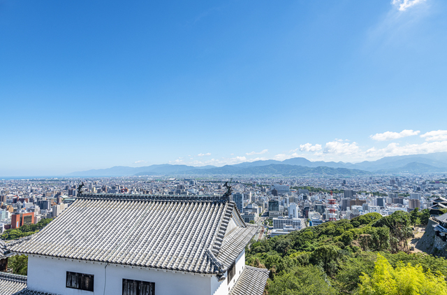 松山城から見下ろす市街地