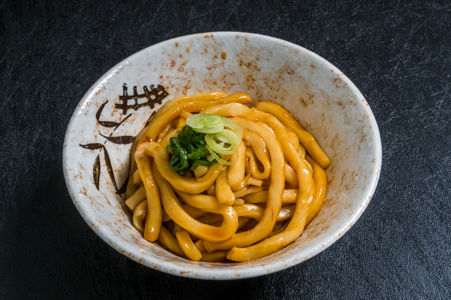 たまり醤油が特徴の伊勢うどん