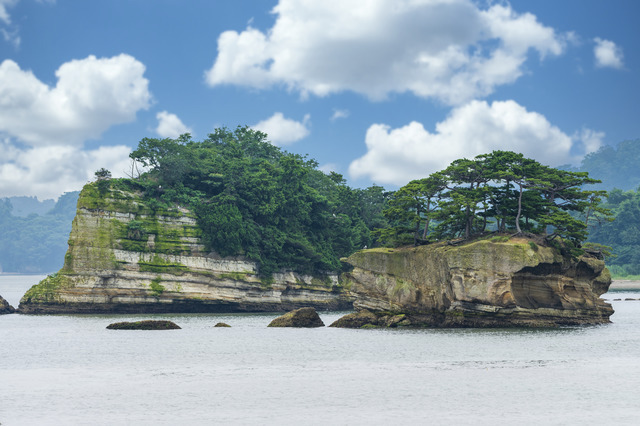 松島湾に浮かぶ美しい島（宮城）