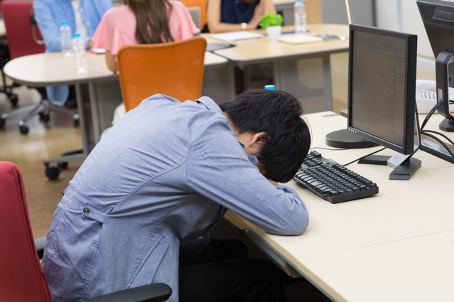 職場で睡眠