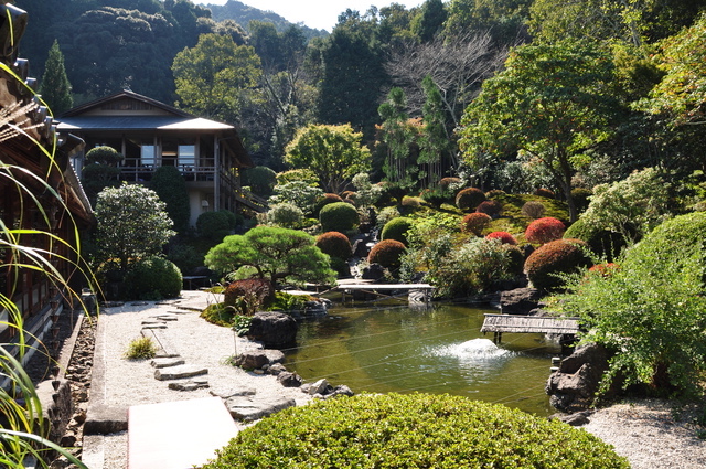 奥殿陣屋（蓬莱の庭）