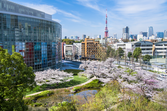 東京タワーと毛利庭園