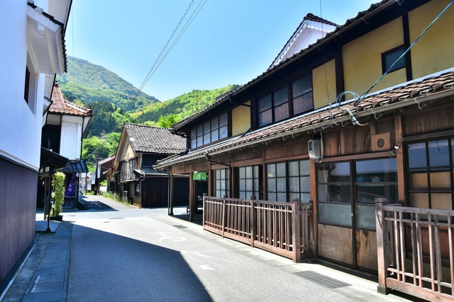 津和野というのは島根県南部、山口県都の県境にある地域