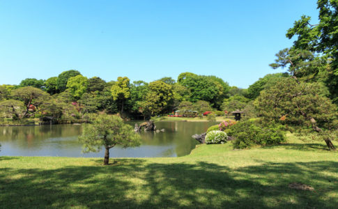 六義園