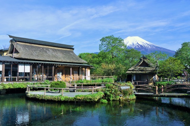 まさに秘境の忍野村