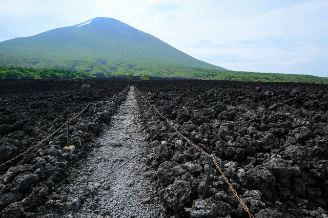 かつて活火山だった岩手山