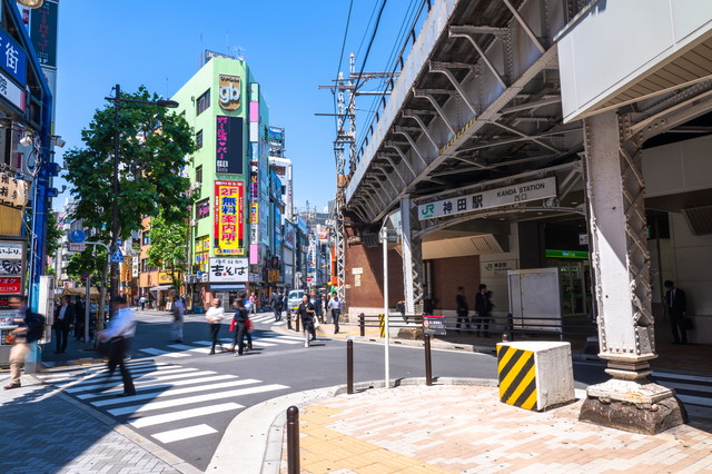 神田駅前