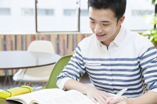 実家住まいの大学生