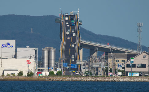 鳥取のベタ踏み坂