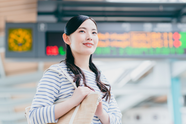 鳥取を旅する女性