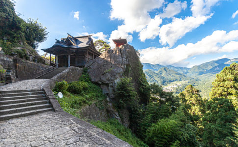 立石寺（山形）の開山堂と納経堂