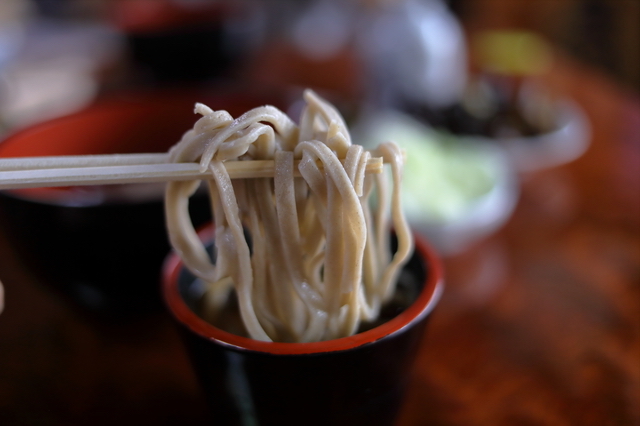 蕎麦を食べ過ぎた…