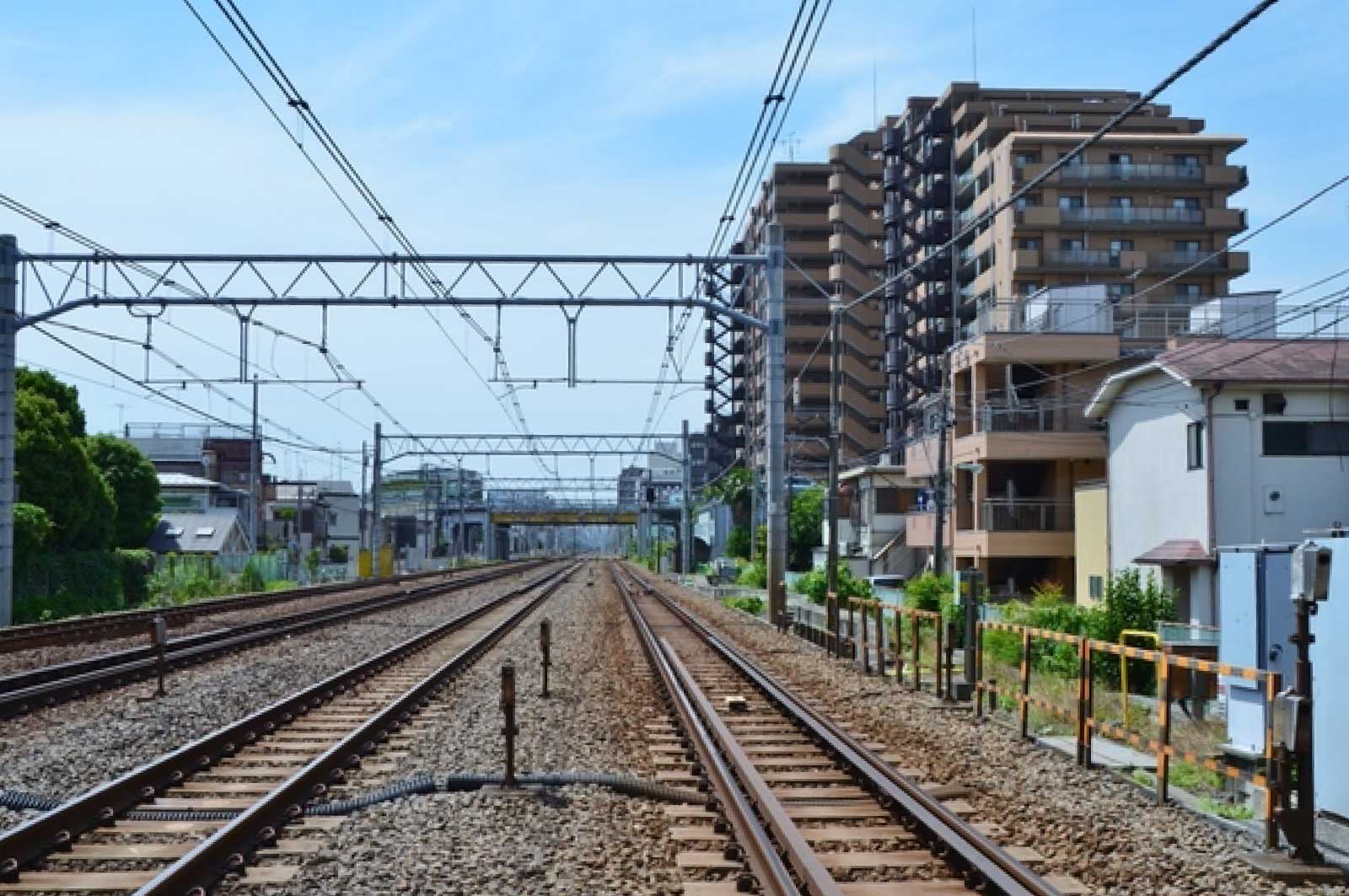 蒲田を走る電車の車窓から