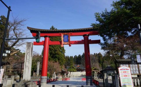 盛岡八幡宮の大鳥居