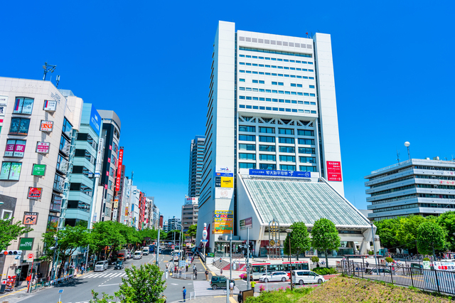 中野駅前（中野サンプラザ方面）