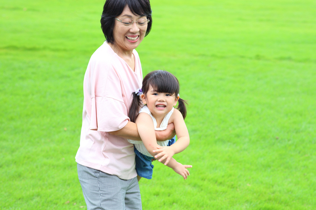 おばあちゃんと孫