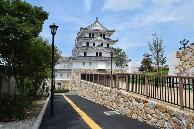 尼崎駅からも近い「尼崎城」