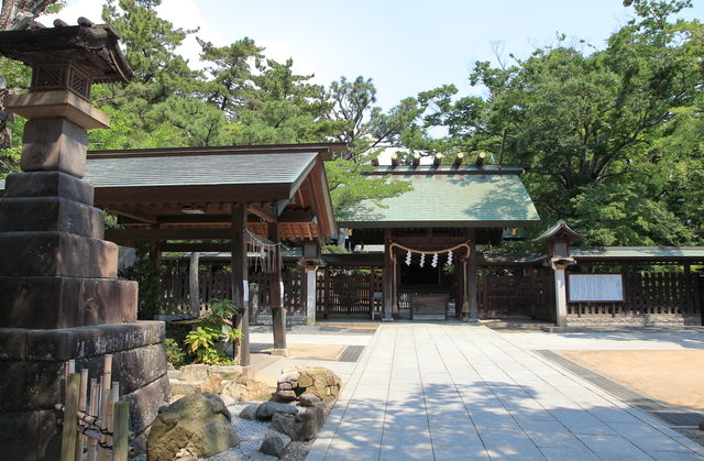 船橋大神宮の境内