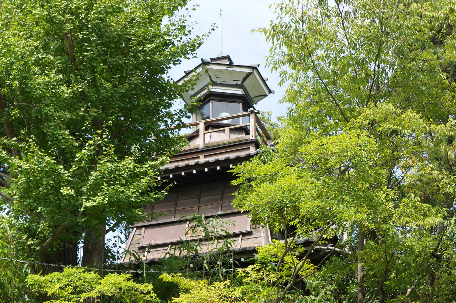 灯明台（船橋大神宮）