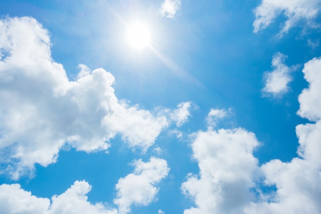 露天風呂から見上げる長野の空