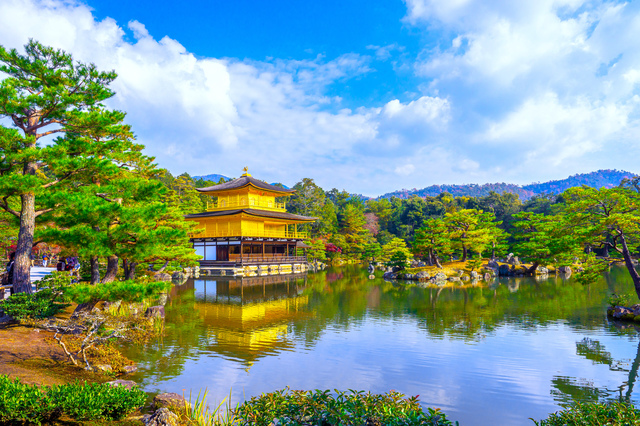 過去に社殿が焼失した金閣寺