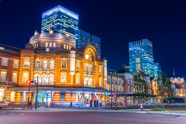 夜の東京駅