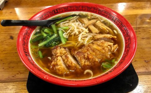排骨拉麺（万世橋酒場）