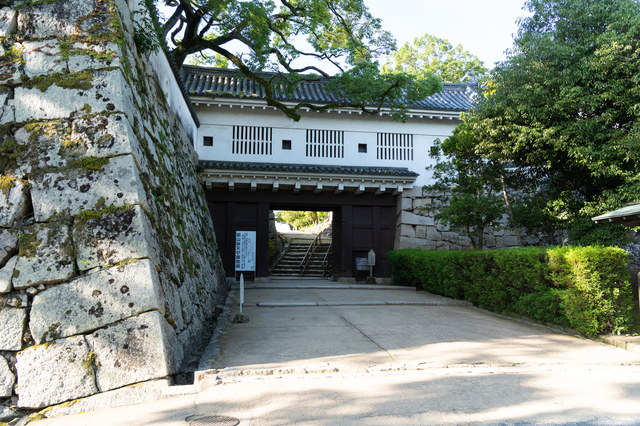 岡山城の立派な石垣