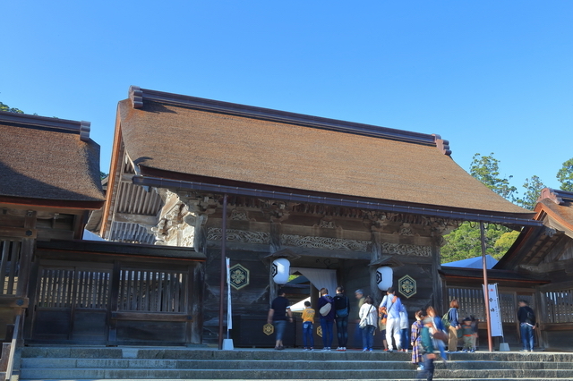 出雲大社（島根）八足門